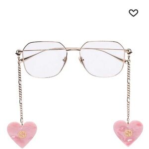 Only heart pendants, with clasps to attach to glasses or other things!